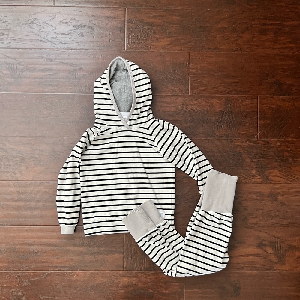 NWOT Purl Lamb 5/6T play set